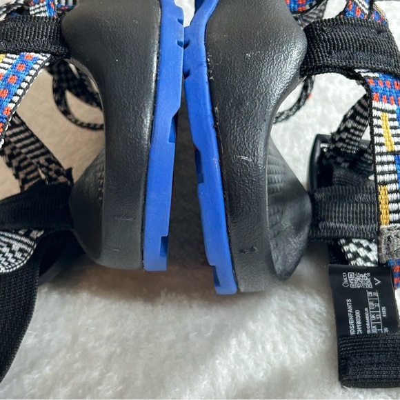 Chaco Kids Sandals - Black with Blue and Yellow Adjustable Straps - Picture 7 of 9